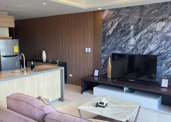 Venice Luxe Suite, 1 Bedroom Maximum, 4 Guests